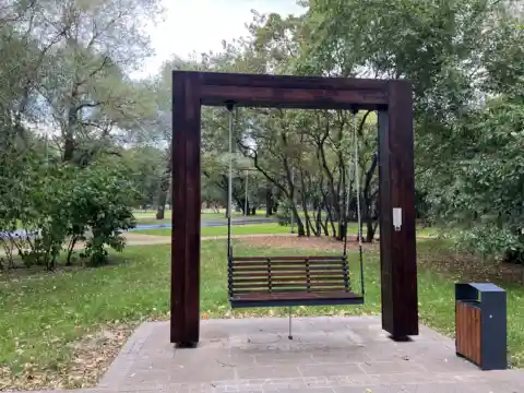 Парковые качели 