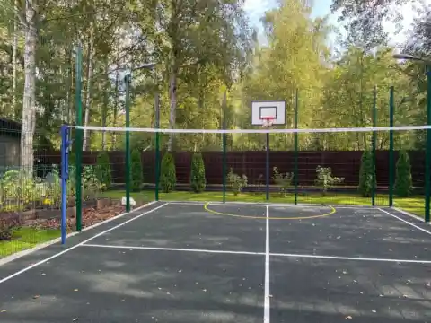 Волейбольные стойки с регулируемой высотой и закладными стаканами