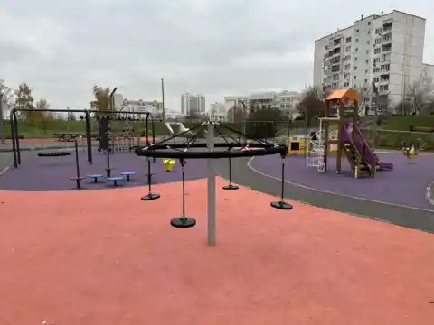 Карусель канатная