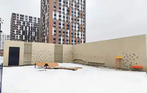 Спортивное оборудование 