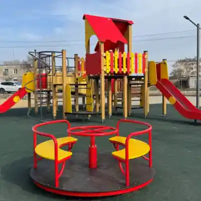 Детская площадка в Парке отдыха поселка Штормовое